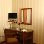 Bed & Breakfast Beccaria A Piazza Del Popolo 4*