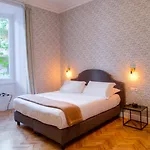 Beccaria A Piazza Del Popolo 4*