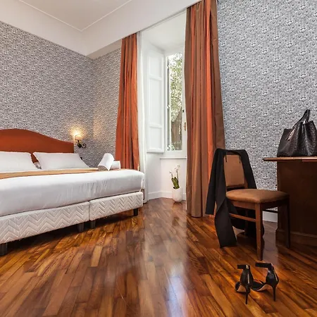 Beccaria A Piazza Del Popolo 4*