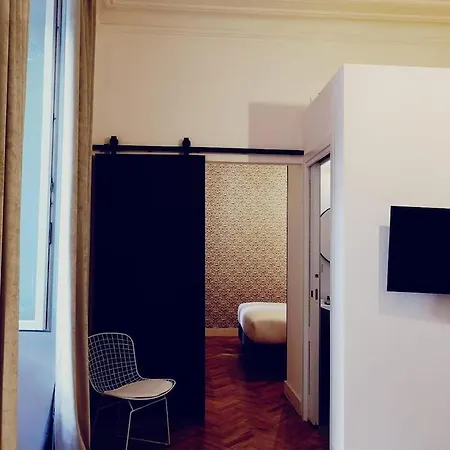 Beccaria A Piazza Del Popolo Řím