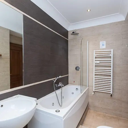 Beccaria A Piazza Del Popolo Řím