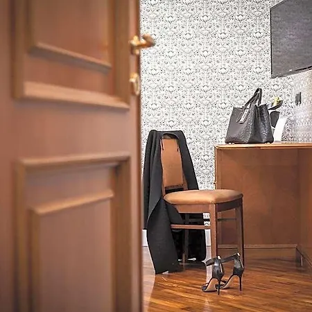 Bed & Breakfast Beccaria A Piazza Del Popolo Roma