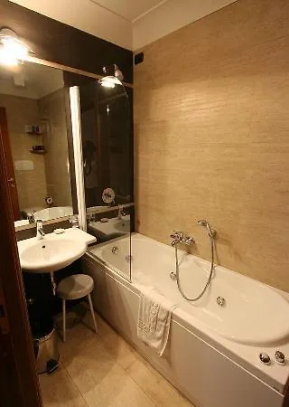 Beccaria A Piazza Del Popolo فندق مبيت وإفطار