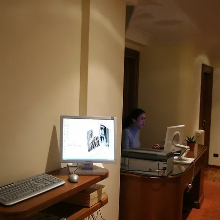 Beccaria A Piazza Del Popolo