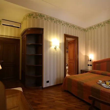 Bed & Breakfast Beccaria A Piazza Del Popolo