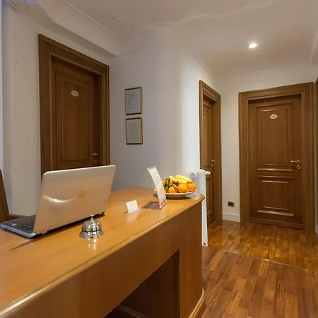 Beccaria A Piazza Del Popolo