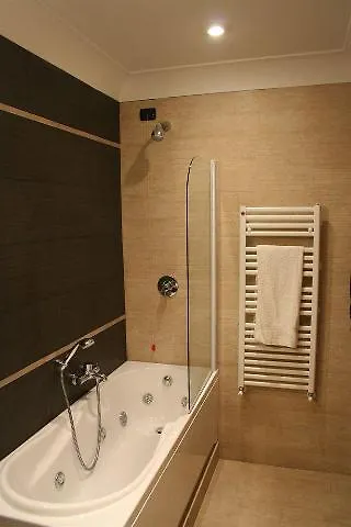 Beccaria A Piazza Del Popolo 4*