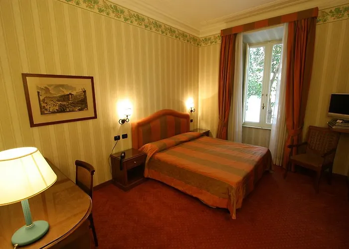 Beccaria A Piazza Del Popolo Roma