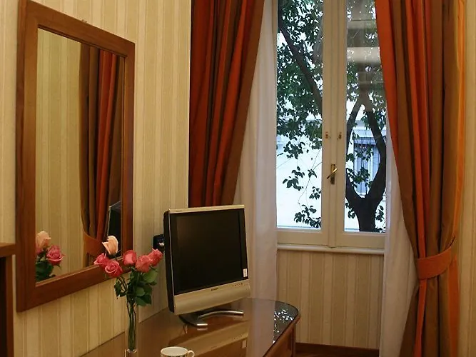 Beccaria A Piazza Del Popolo Bed & Breakfast Roma