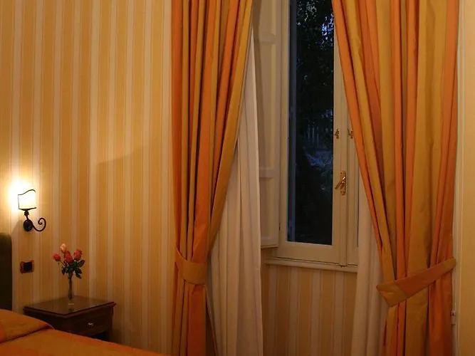 Bed & Breakfast Beccaria A Piazza Del Popolo 4*